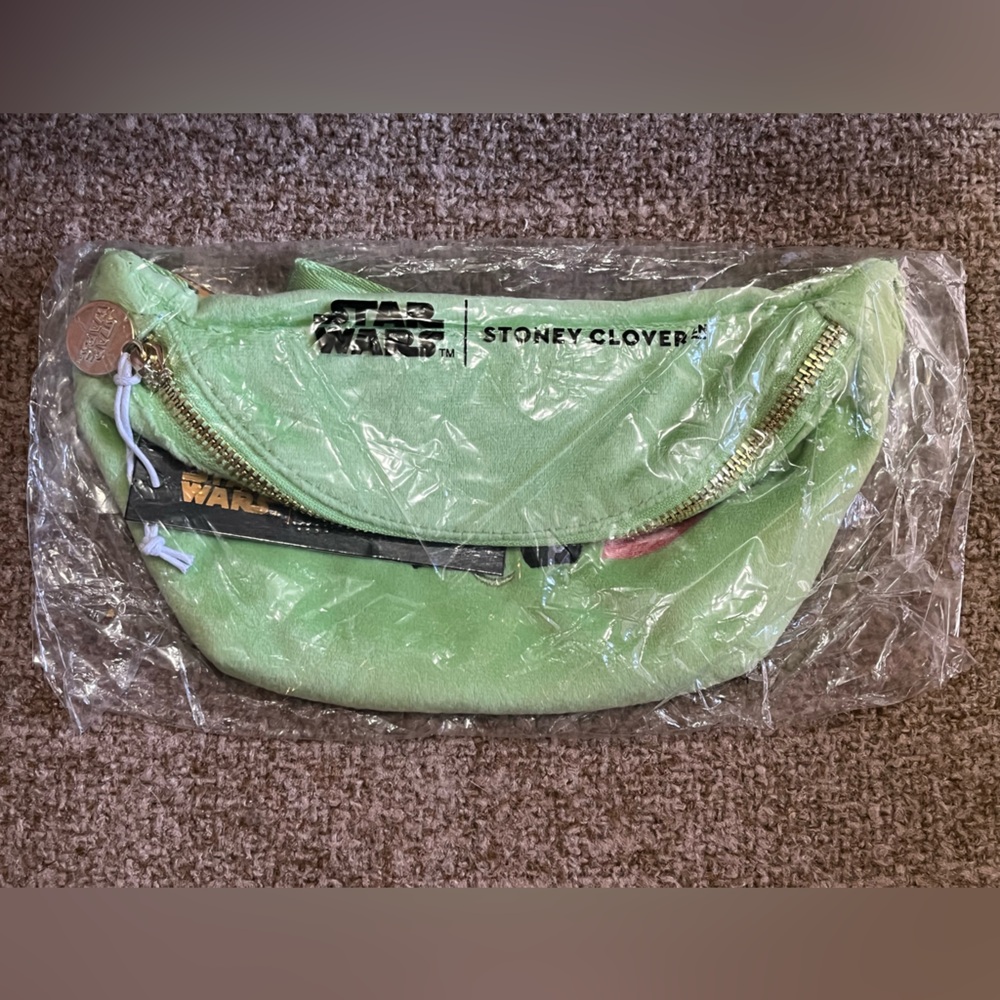 NWT STONEY CLOVER LANE x Star Wars™ Grogu™ Plush Fanny Pack - Picture 3 of 7
